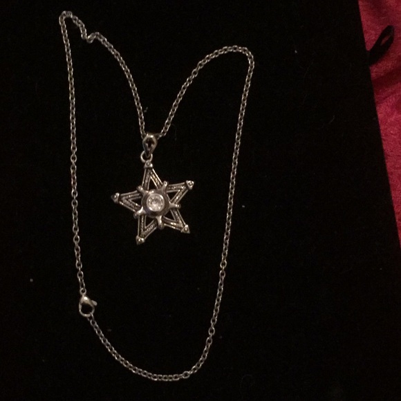 STAR of DAVID SS, 18" chain with Center Stone - Picture 3 of 6